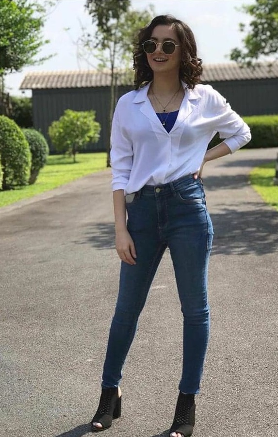 Hania Amir 3