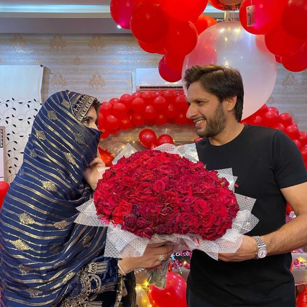 Shahid Afridi with his wife Celebrating their 20th Wedding Anniversary