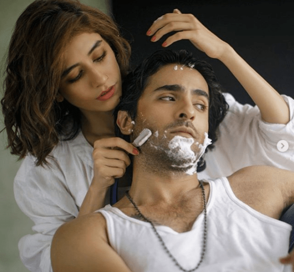 Syra Yousuf And Sheheryar Munawar’s Bold Photos Goes Viral