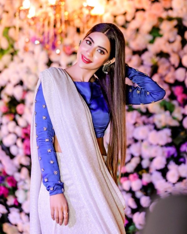 Saboor Ali Latest Beautiful Clicks from a Recent Wedding