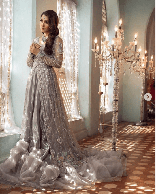 Ayeza Khan Latest Pakistani Wedding Dresses Photoshoot