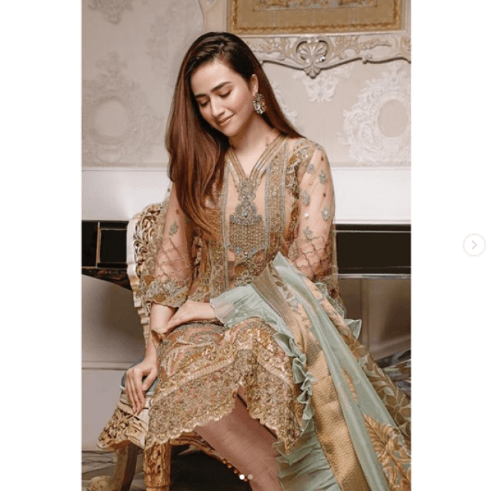 Sana Javed Glams Up For Post-Wedding Photoshoot