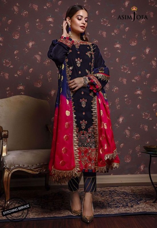 Minal Khan For Asim Jofa Latest Pakistani Velvet Dresses