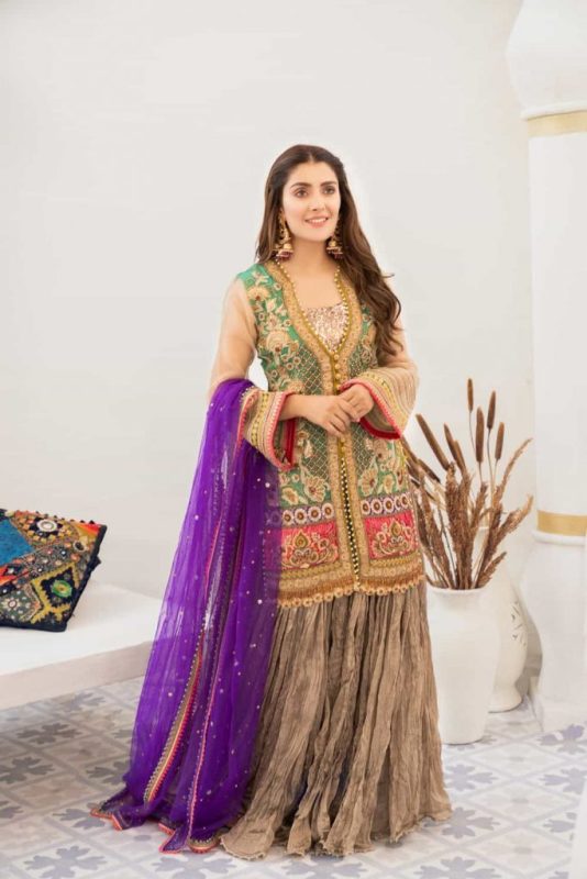Ayeza Khan Stunning Photoshoot Of Party Wear Dress