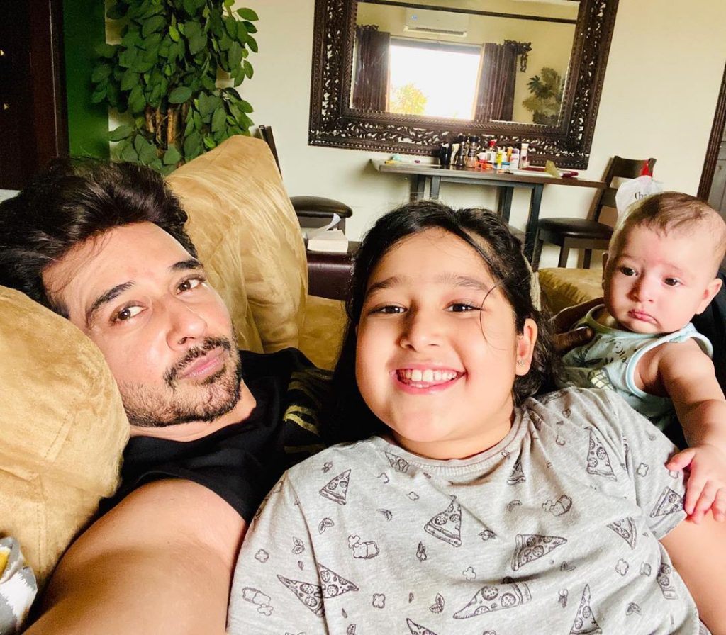 Faisal Qureshi family - 10 Beautiful Pictures