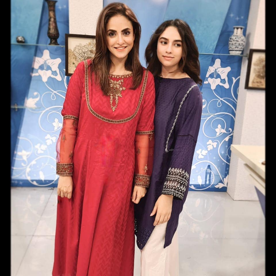 Nadia Khan Interviews Her Daughter 7