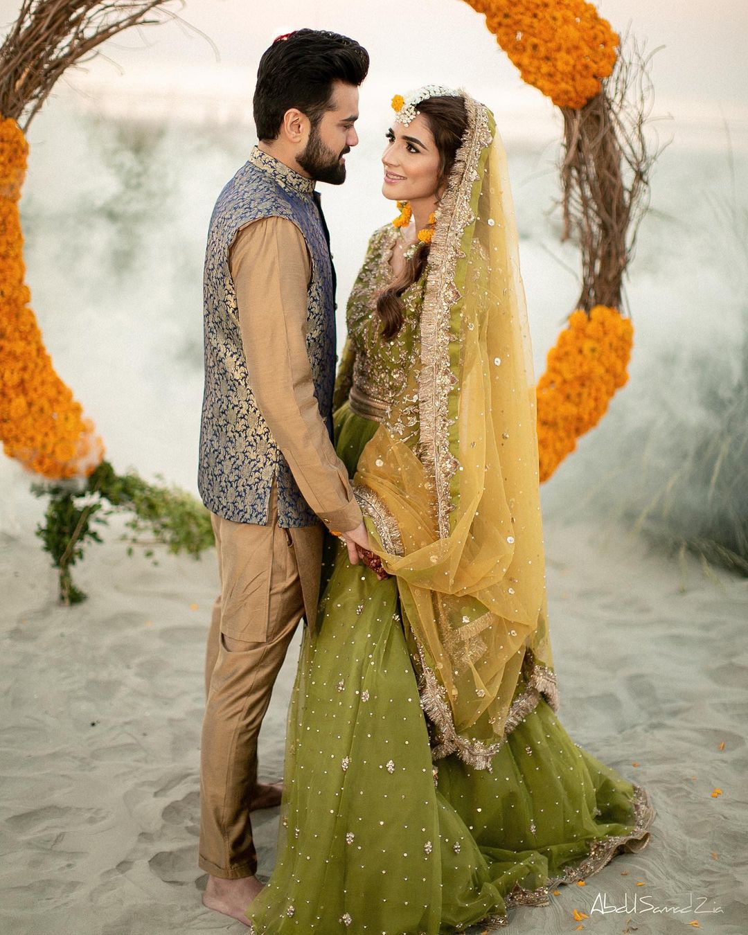 Rabab Hashim Mehndi Photo Shoot