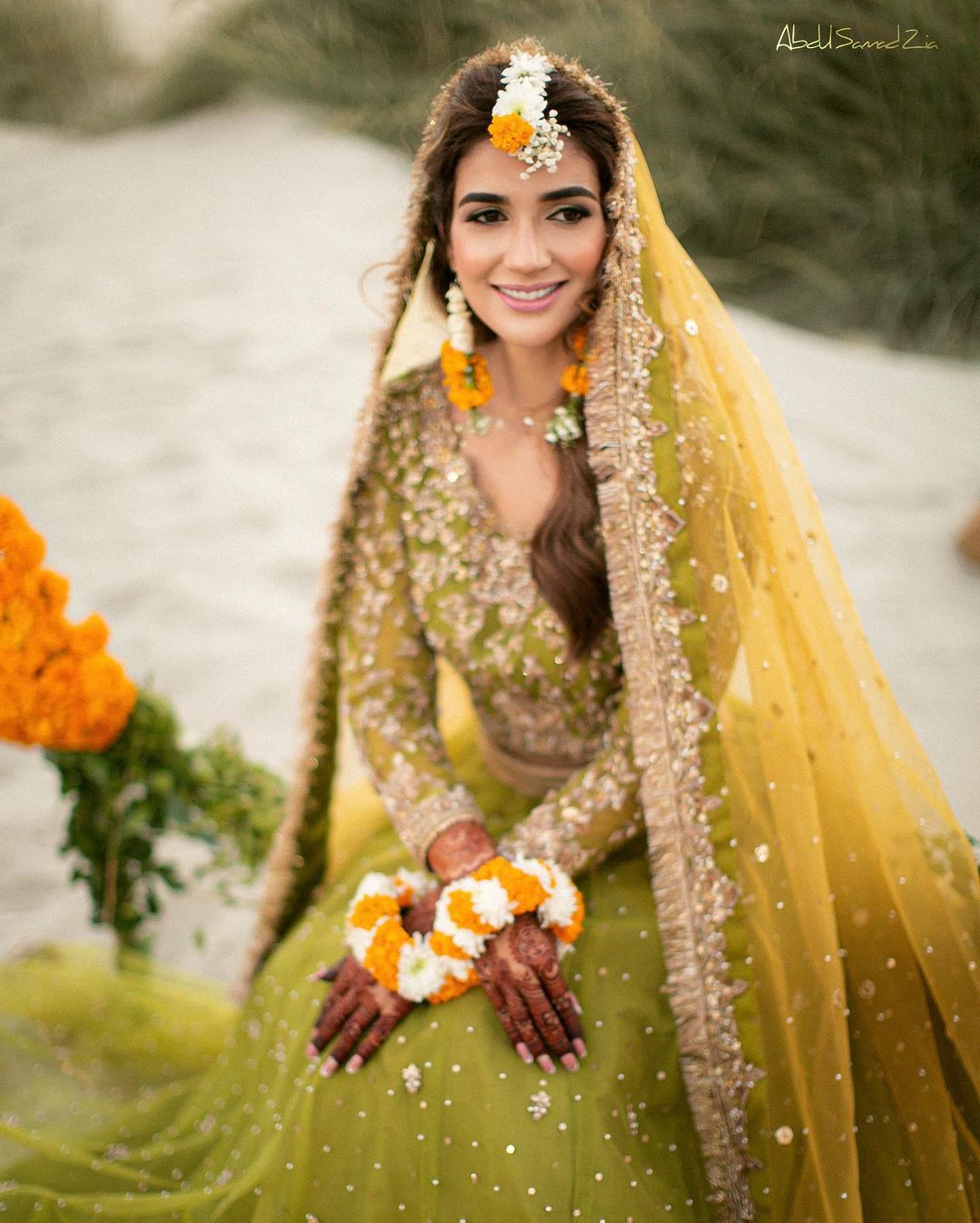 Rabab Hashim Mehndi Photo Shoot