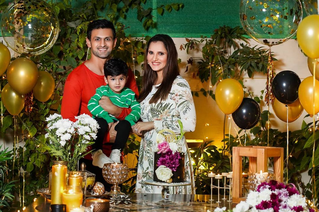 Sania Mirza Birthday with Her Family - Adorable Pictures