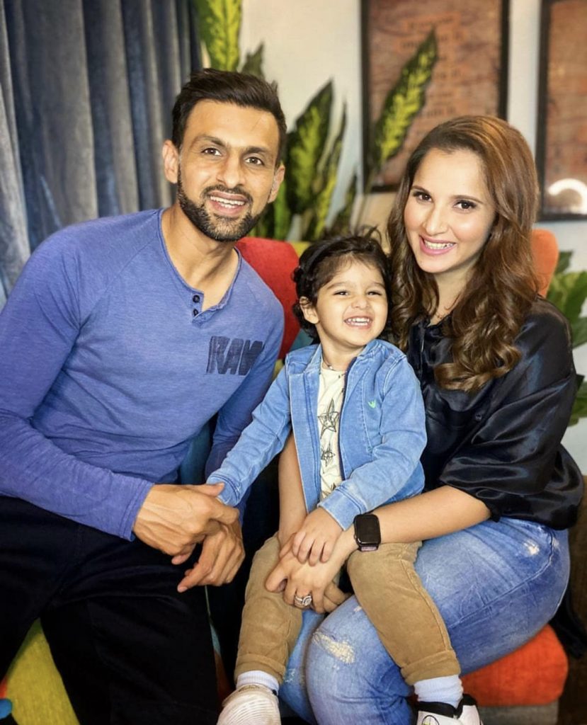 Shoaib Malik Wife | 10 Beautiful Pictures