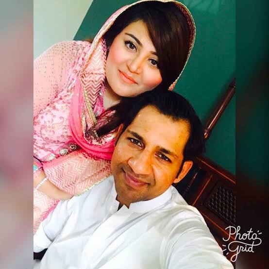 Sarfaraz Ahmed Wife | 10 Beautiful Pictures