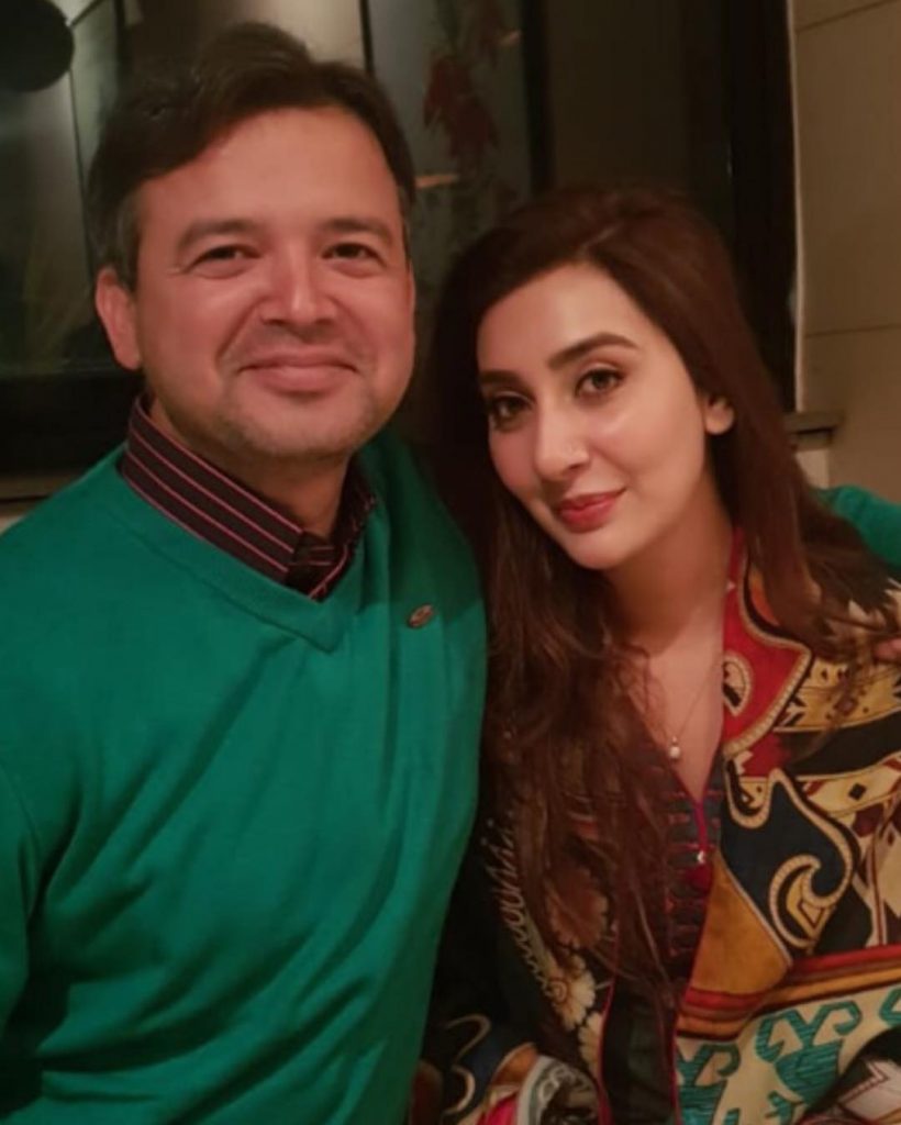 Lovely Photos of Ayesha Uqbah Khan With Her Family