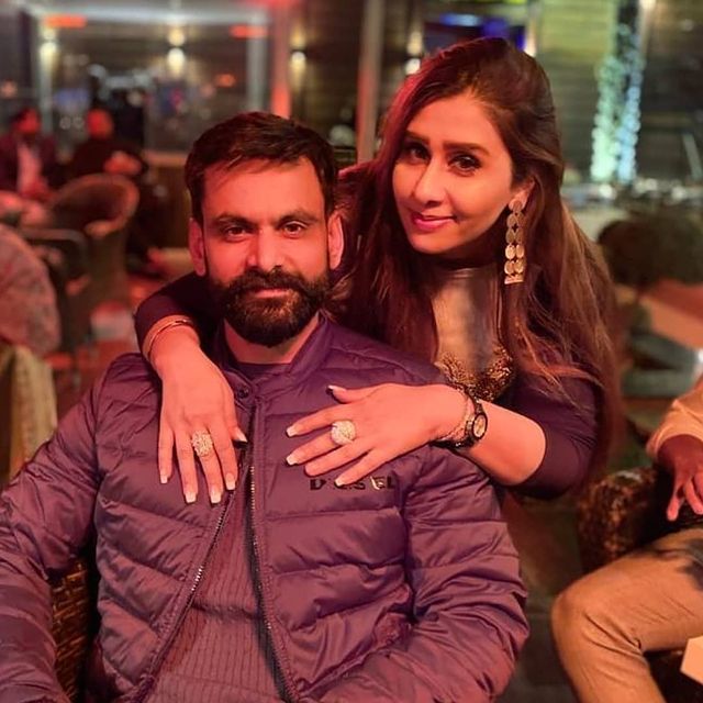 Mohammad Hafeez Wife | 20 Adorable Picture