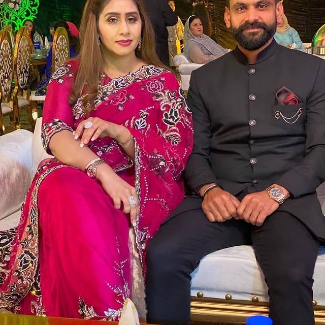 Mohammad Hafeez Wife | 20 Adorable Picture