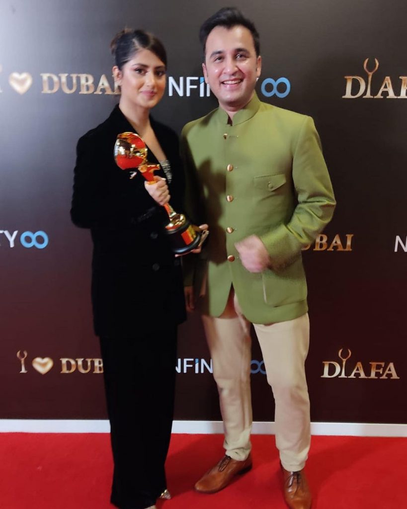 Sajal Ali Wins International Icon Award At DIAFA