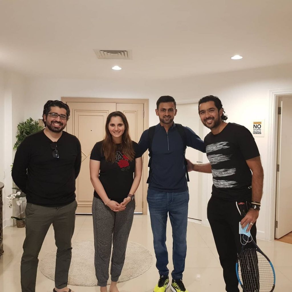 Sania Mirza Donates Her Racquet To Aisam-Ul-Haq Charity Foundation