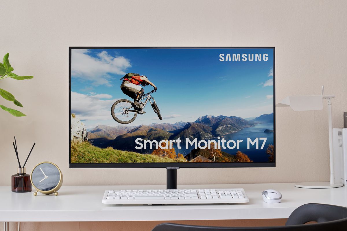 Samsung Smart Monitors Give You TV-Like Functionality for Cheap