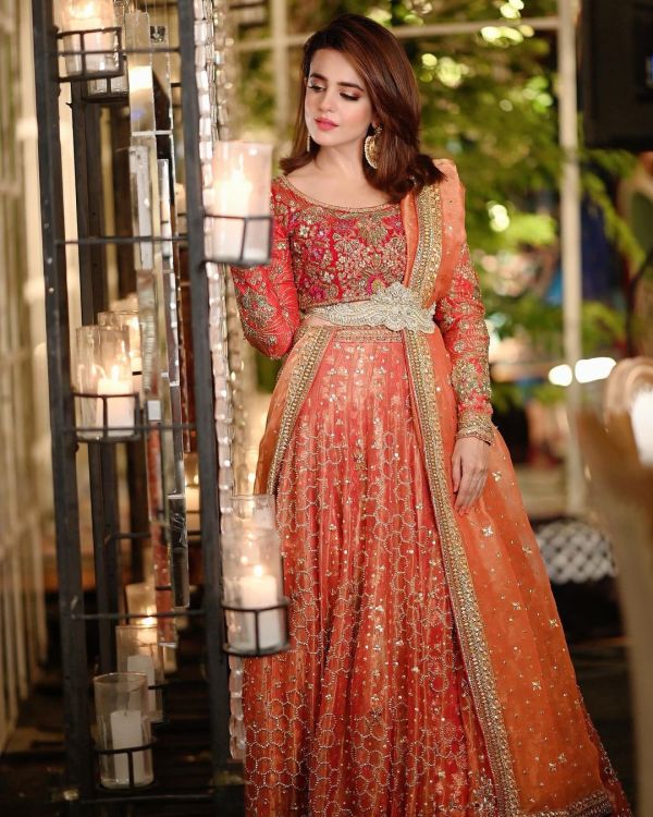 Sumbul Iqbal Stunning In Pakistani Bridal Dress – 24/7 News - What is ...