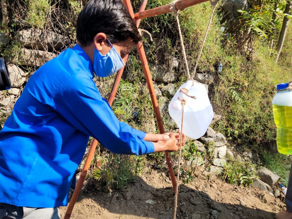 Tippy Taps: Easy to Build Handwashing Stations Deployed in Rural Villages of Pakistan