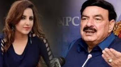 Sheikh Rasheed Is My Brother Claims Hareem Shah