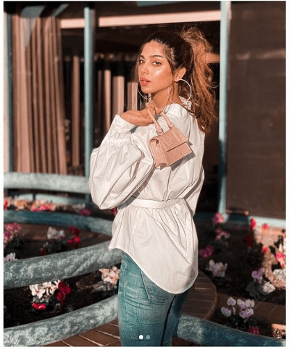 Sonya Hussyn Ablaze Internet With Her Latest Photograph