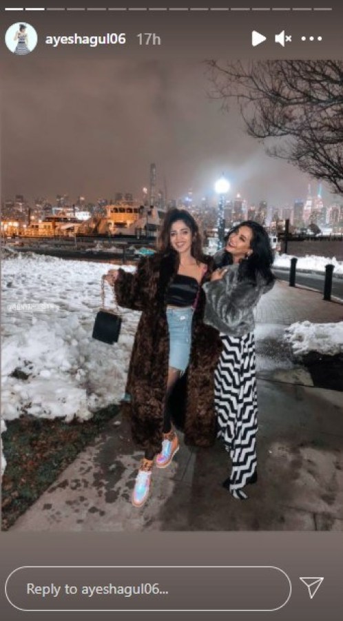 Ayesha Gul And Sonya Hussyn  Hot and Stunning Pictures