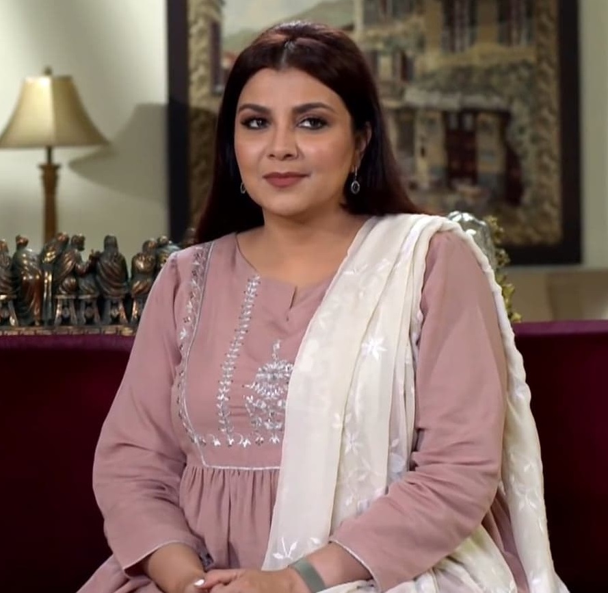Faiza Hassan Talks About Producers Preferring Celebrities Who Are Dating