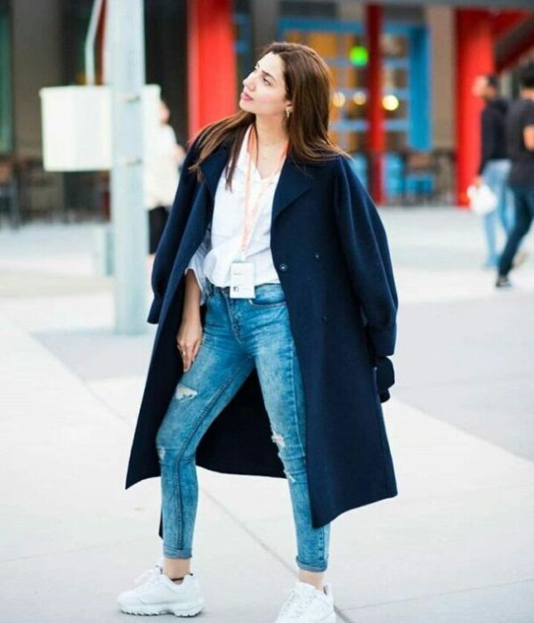 8 Times Mahira Khan Looked Perfect in a Winter Coat