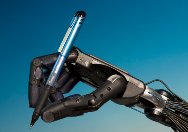 A New AI Algorithm Enables Human Like Robot Hands