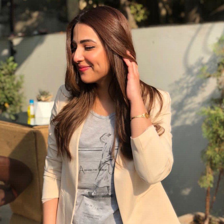 Best Pictures of Ushna Shah in Western Attire