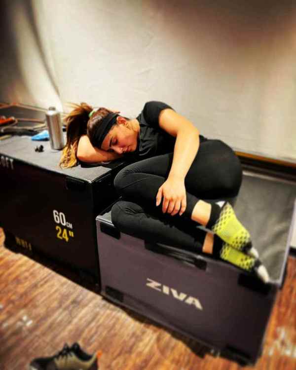 Actress Ushna Shah Gym and Exercise Outfit