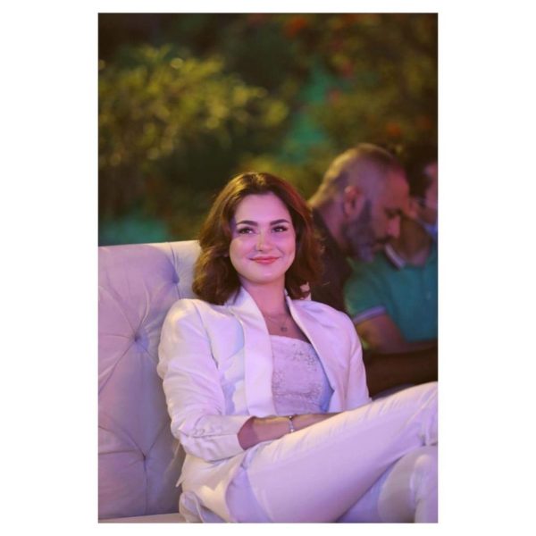 Dimple girl Hania Amir became brand ambassador of Maybelline New York