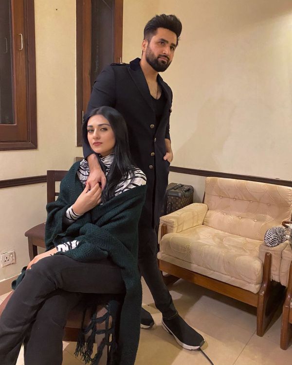 Beautiful Couple Sarah Khan and Falak Shabir Latest Clicks