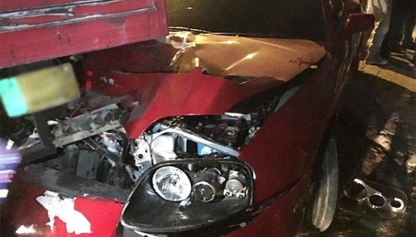 Shoaib Malik car accident while leaving PSL draft in Lahore