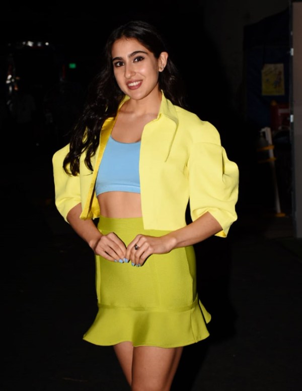 Sara Ali Khan gives glimpse of her yellow skirt with blue bralette