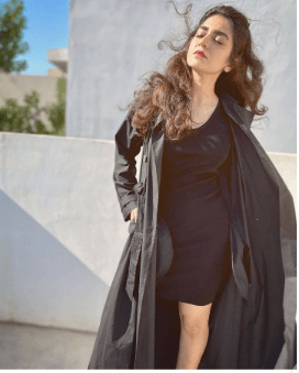 Actress Hajra Yamin Slaying In All Black