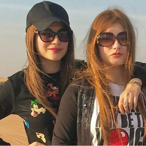 Beautiful Non Famous Sisters Of Pakistani Actresses