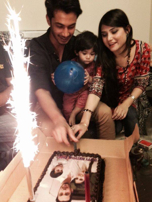 Actor Raeed Muhammad Alam with his Family – Beautiful Pictures
