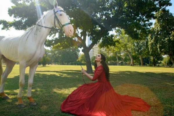 Yumna Zaidi Enchants Fans in a Fairytale Shoot