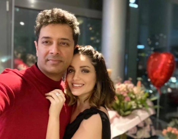 Romantic Pictures Of Armeena Rana Khan With Her Husband