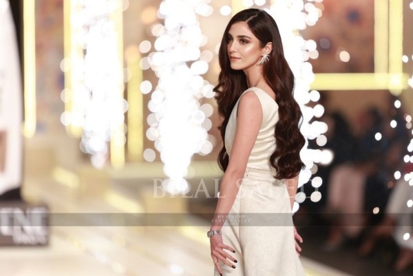 Maya Ali Looks Hot Bridal Couture Week Hair Show