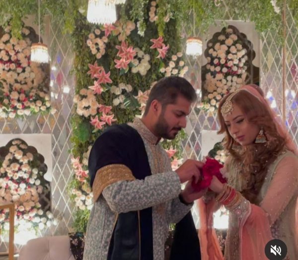 Aima Baig Spotted at Wedding of Shahbaz Shigri’s Sister