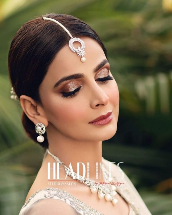 Saba Qamar recently took to Instagram to tell Headlines Official about the bride's amazing clicks. The actress looked ethereal in her all-white ivory ensemble. Fans can get a glimpse of Saba Qamar's wedding after announcing their relationship with Azeem Khan. Check out these beautiful clicks