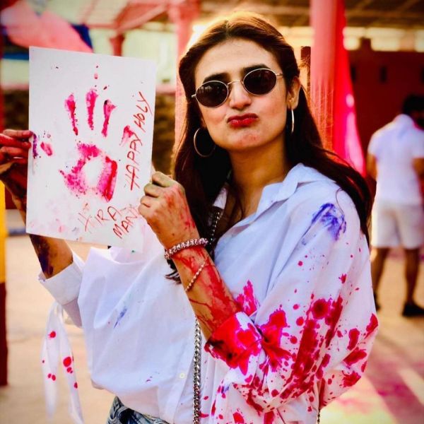 Hira Mani Bashed For Dancing At A Holi Party