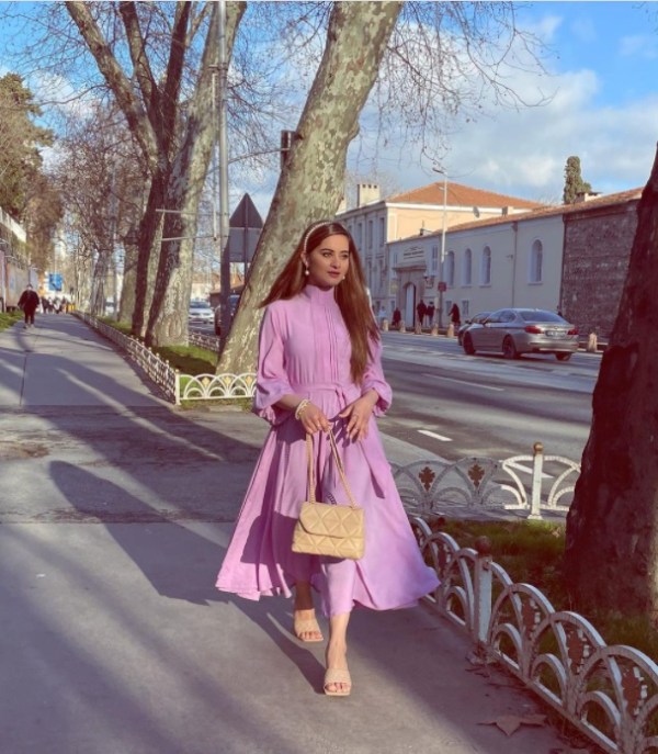 Aiman Muneeb Introduces lavender pink dress of the Season