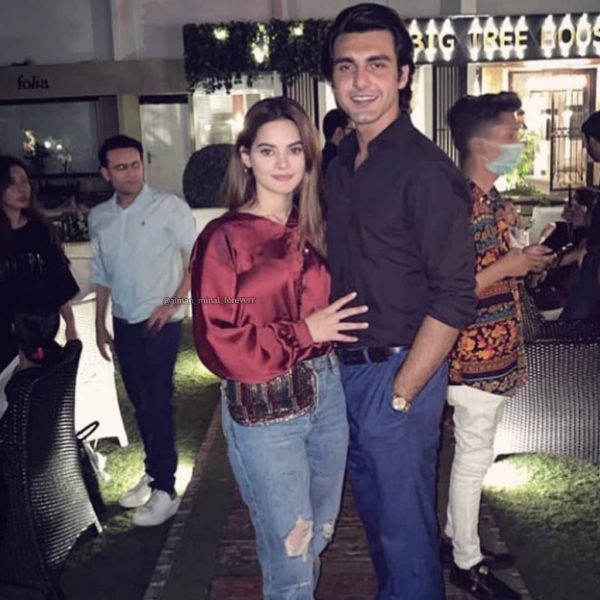 Muneeb Butt Celebrated His Birthday with Friends – Beautiful Pictures