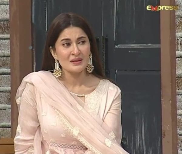 Shaista Lodhi Got Emotional During Live Transmission