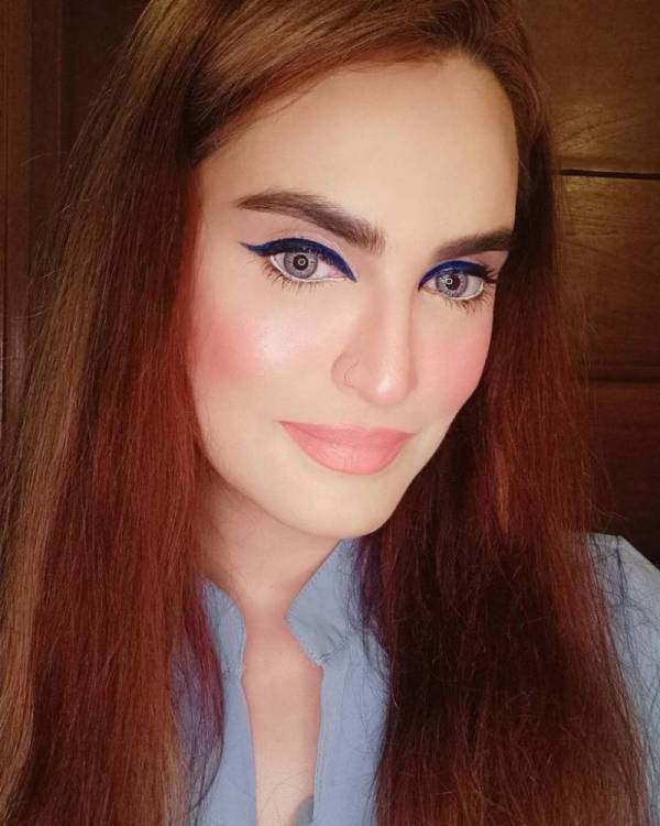Supermodel Nadia Hussain Supports Cosmetic Surgery