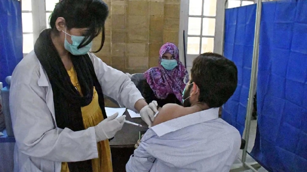 Pakistan Gets its Largest Vaccination Center