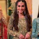 stunning-looks-&-outfits-of-iqra-aziz-from-khuda-aur-mohabbat-3